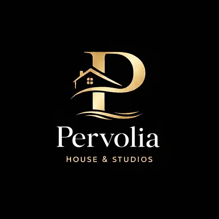 Pervolia Near Airport アパート クレマスティ